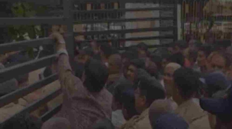 Clashes Erupt Outside Sabar Dairy Farmers' Protest Turns Violent, Several Injured (1)