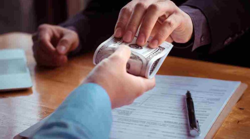 Delhi Man Duped of Over ₹10 Lakh by Fraudsters Posing as Bank Officials — Two Arrested