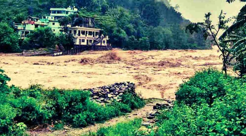 Tragedy in the Hills Cloudburst Sparks Flash Flood Havoc in Uttarkashi, Dozens Missing, Families Devastated