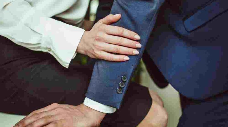 What Is Return-to-Office Sparking New Workplace Romances