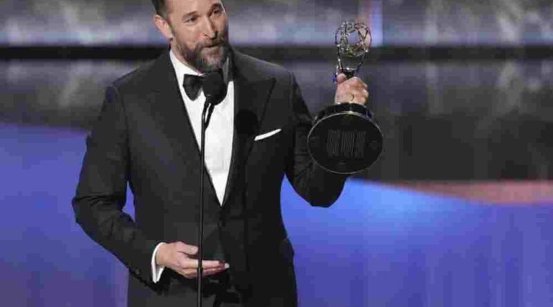 Noah Wyle’s Long-Awaited Emmy Triumph The Pitt Shines Bright at Television’s Biggest Night